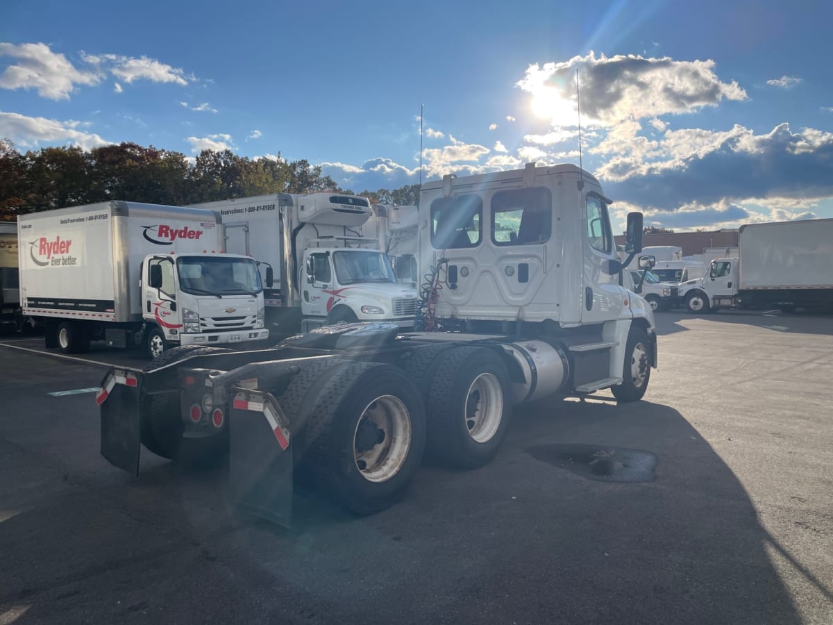 2016 Freightliner/Mercedes CASCADIA 125 660485