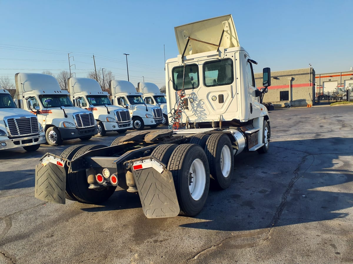 2016 Freightliner/Mercedes CASCADIA 125 660486