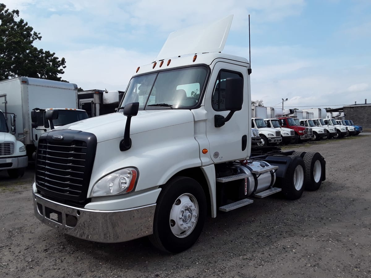 2016 Freightliner/Mercedes CASCADIA 125 660525