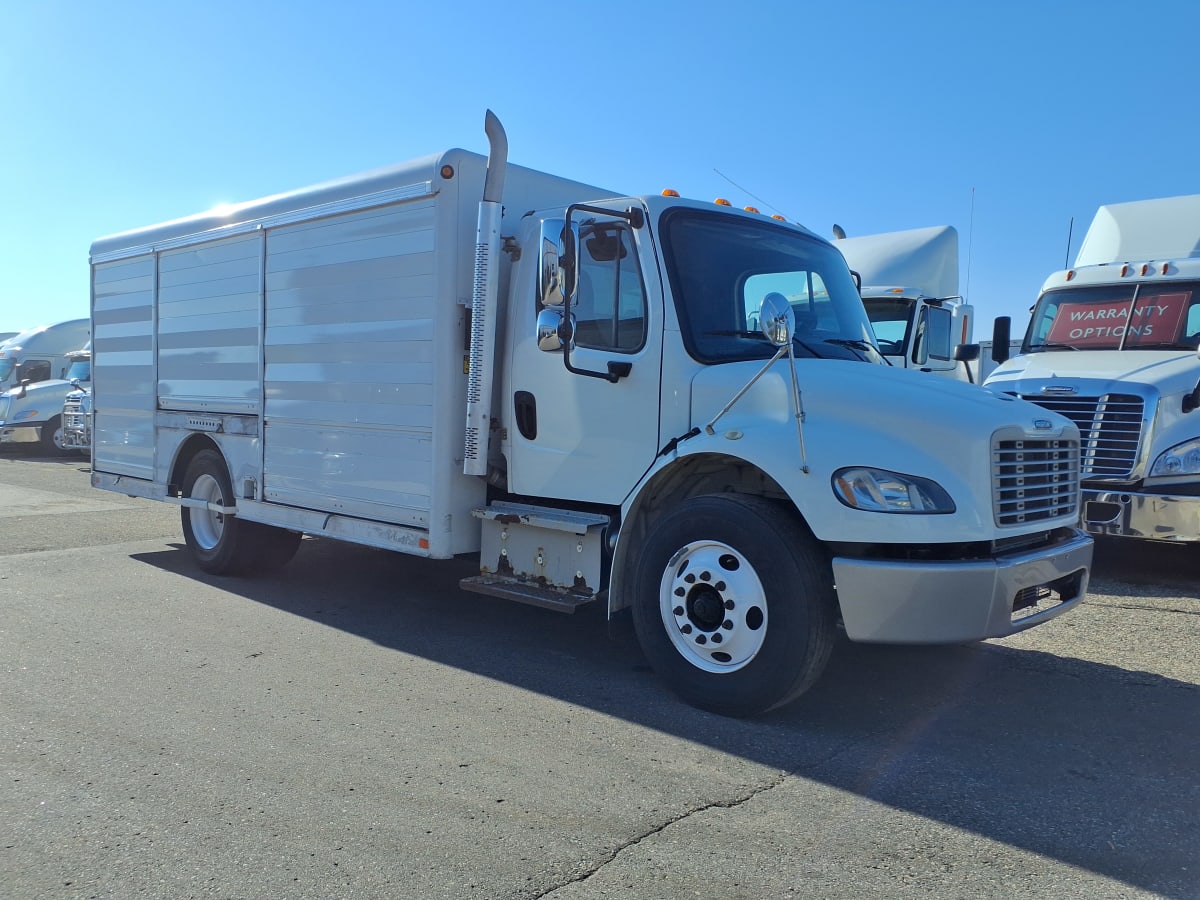 2016 Freightliner/Mercedes M2 106 660591