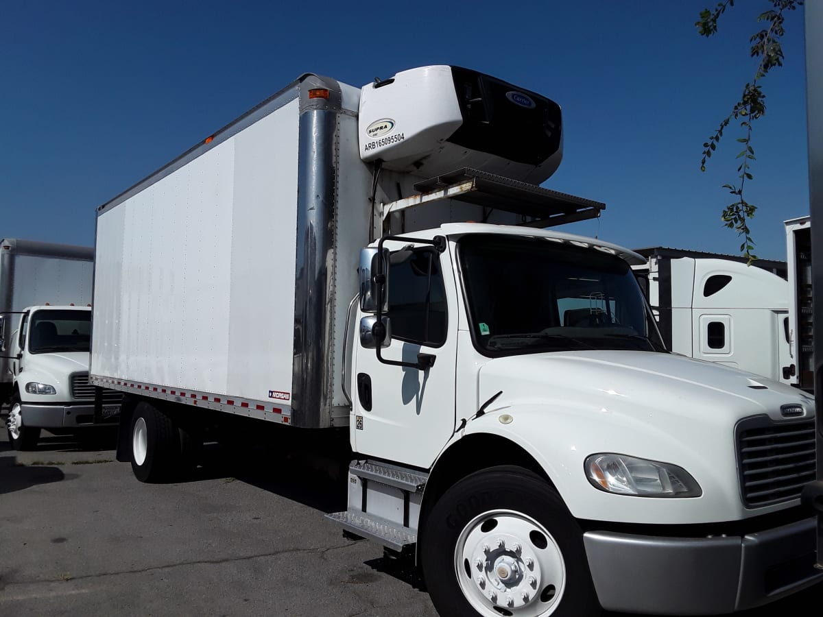 2016 Freightliner/Mercedes M2 106 660719