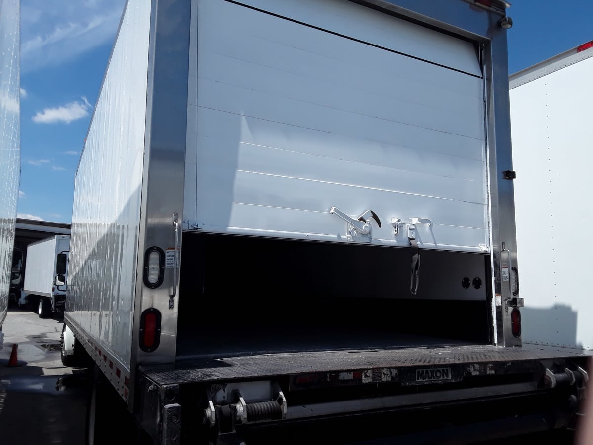 2016 Freightliner/Mercedes M2 106 660735