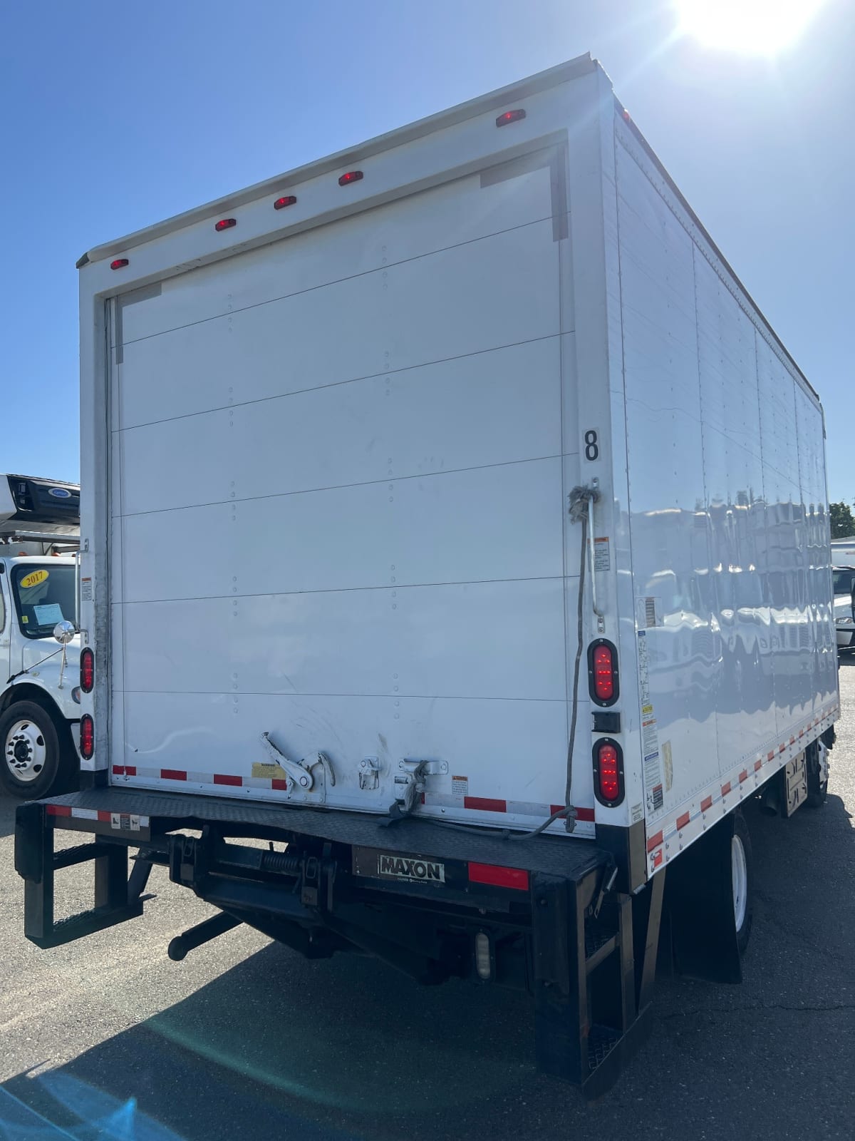 2016 Isuzu NPR HD 660750