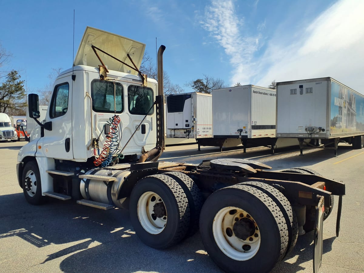 2017 Freightliner/Mercedes CASCADIA 125 660764