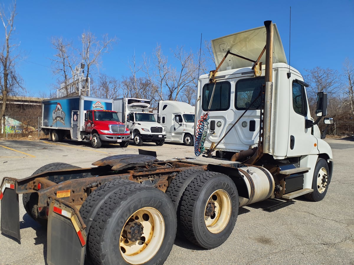 2017 Freightliner/Mercedes CASCADIA 125 660764