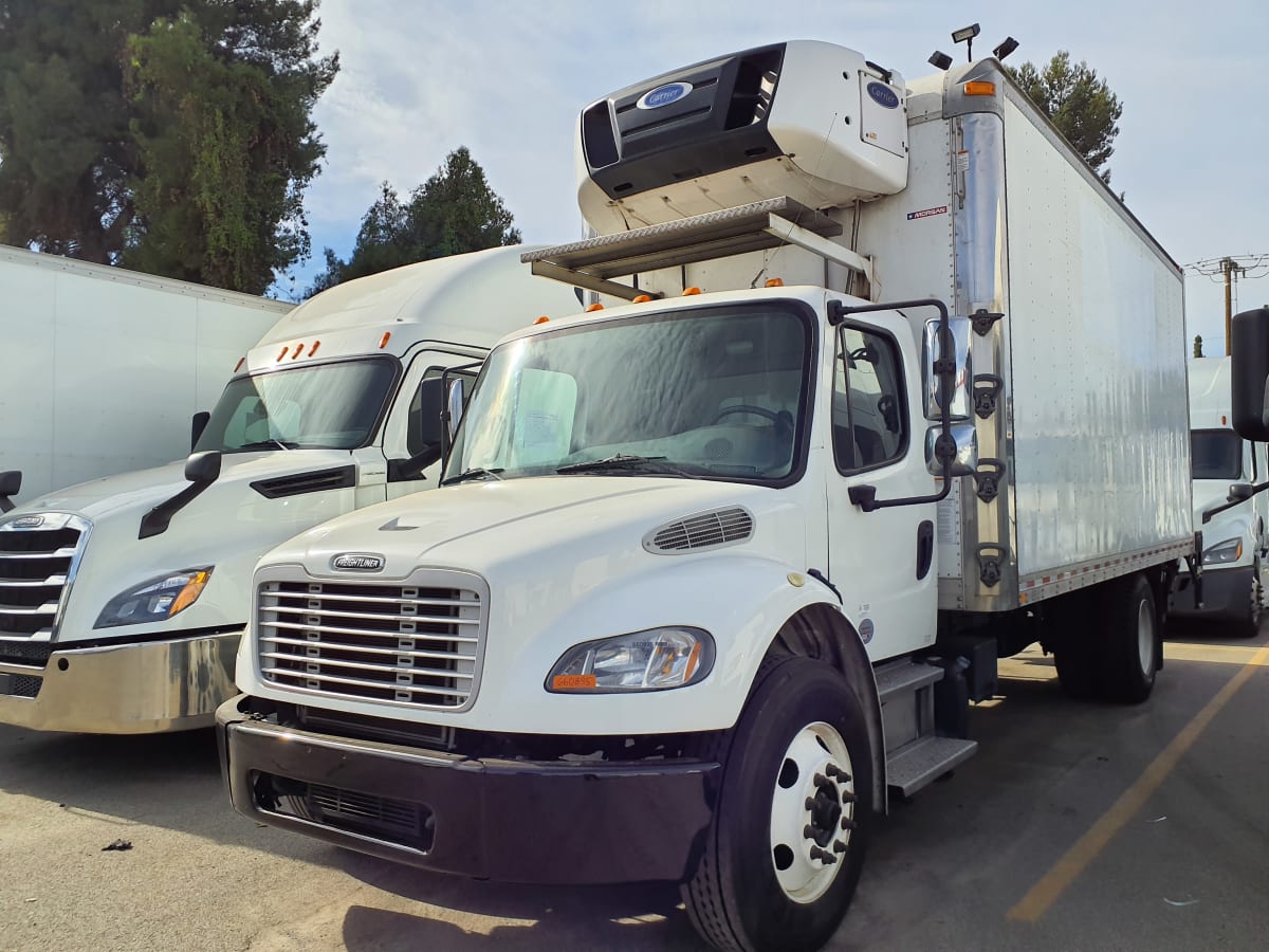 2016 Freightliner/Mercedes M2 106 660895