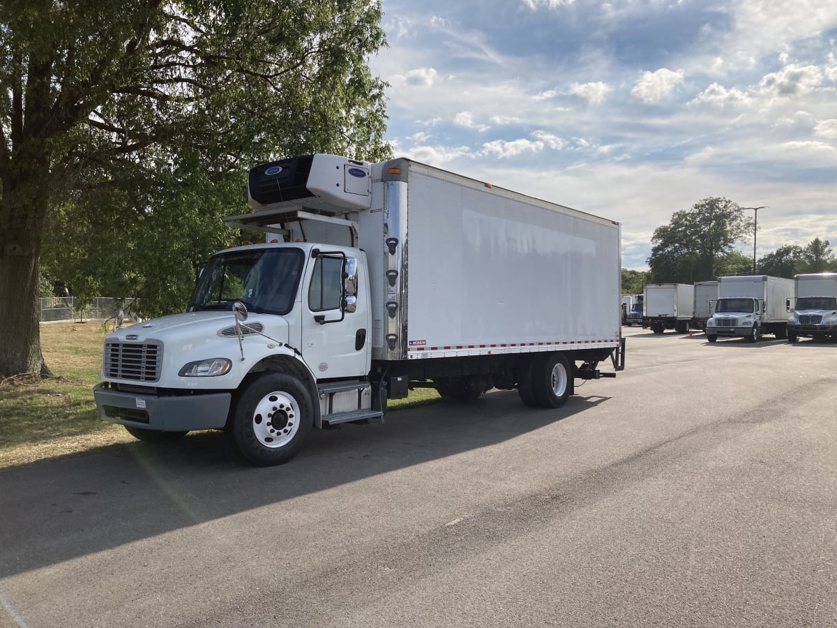 2016 Freightliner/Mercedes M2 106 660898