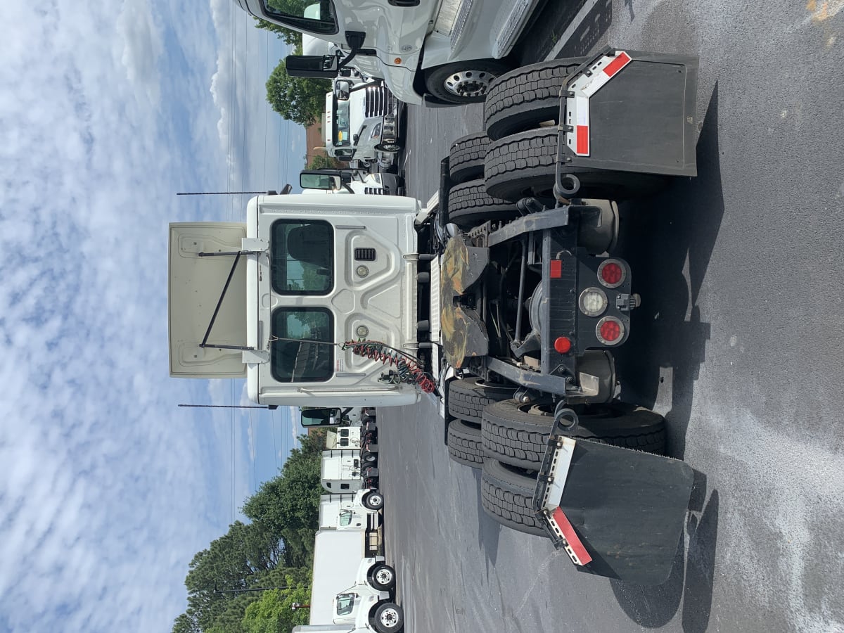 2016 Freightliner/Mercedes CASCADIA 125 660902