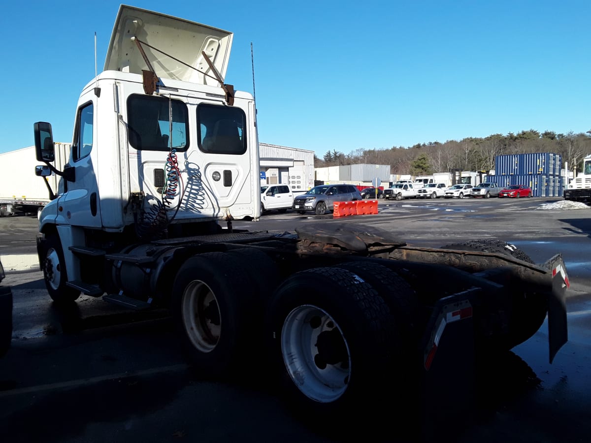 2016 Freightliner/Mercedes CASCADIA 125 661031