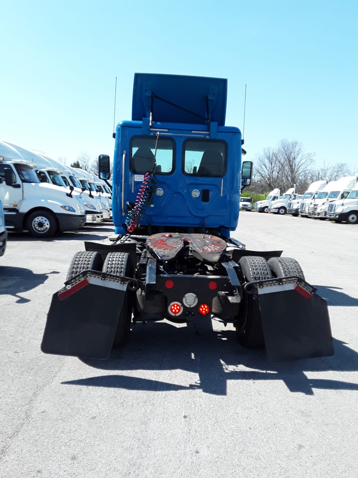 2017 Freightliner/Mercedes CASCADIA 113 661032