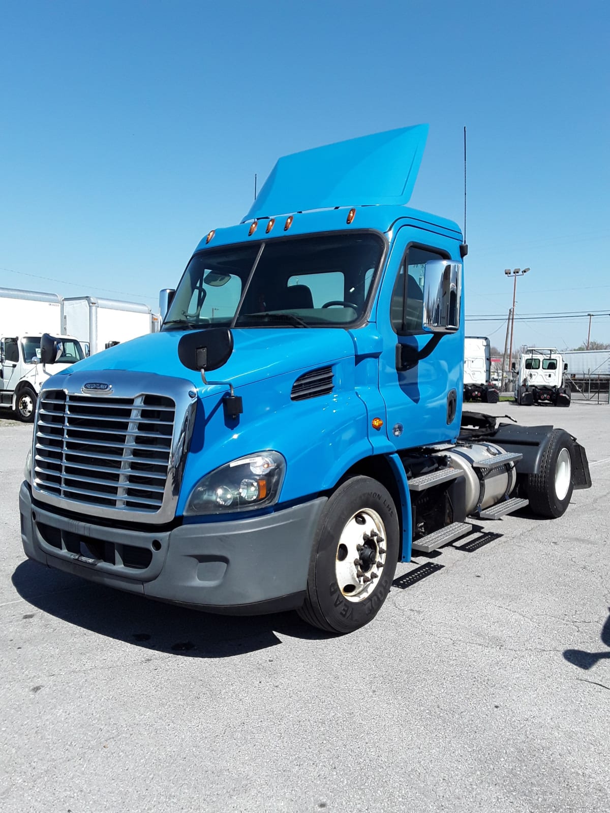 2017 Freightliner/Mercedes CASCADIA 113 661032