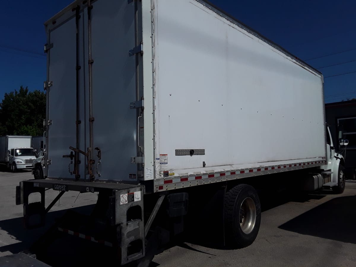 2017 Freightliner/Mercedes M2 106 661038