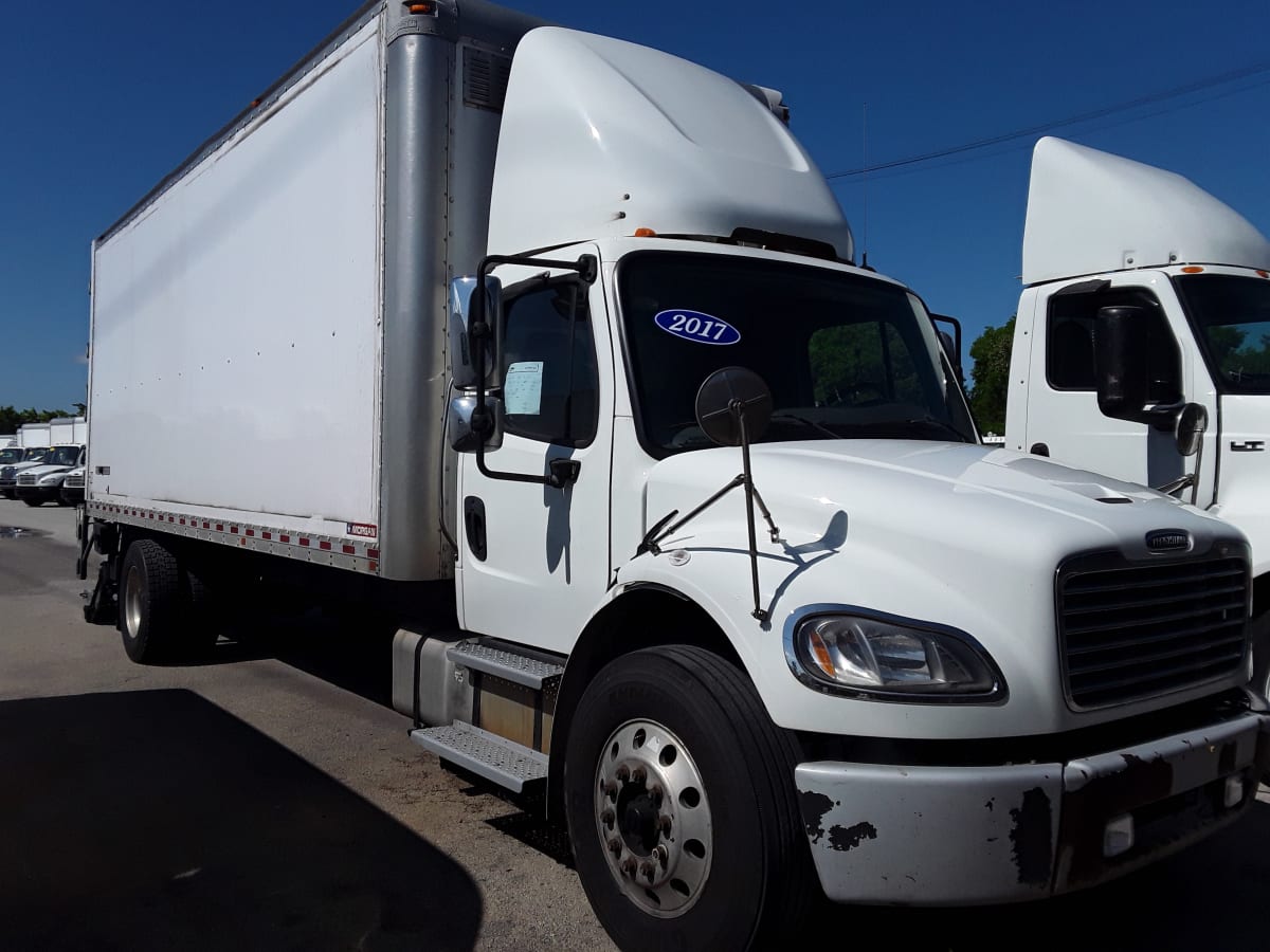 2017 Freightliner/Mercedes M2 106 661038