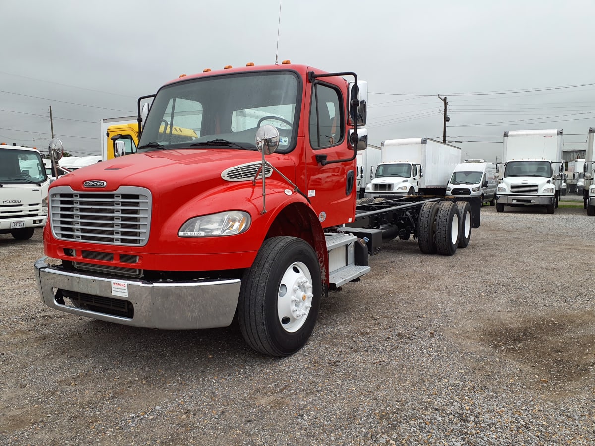 2016 Freightliner/Mercedes M2 106 661120