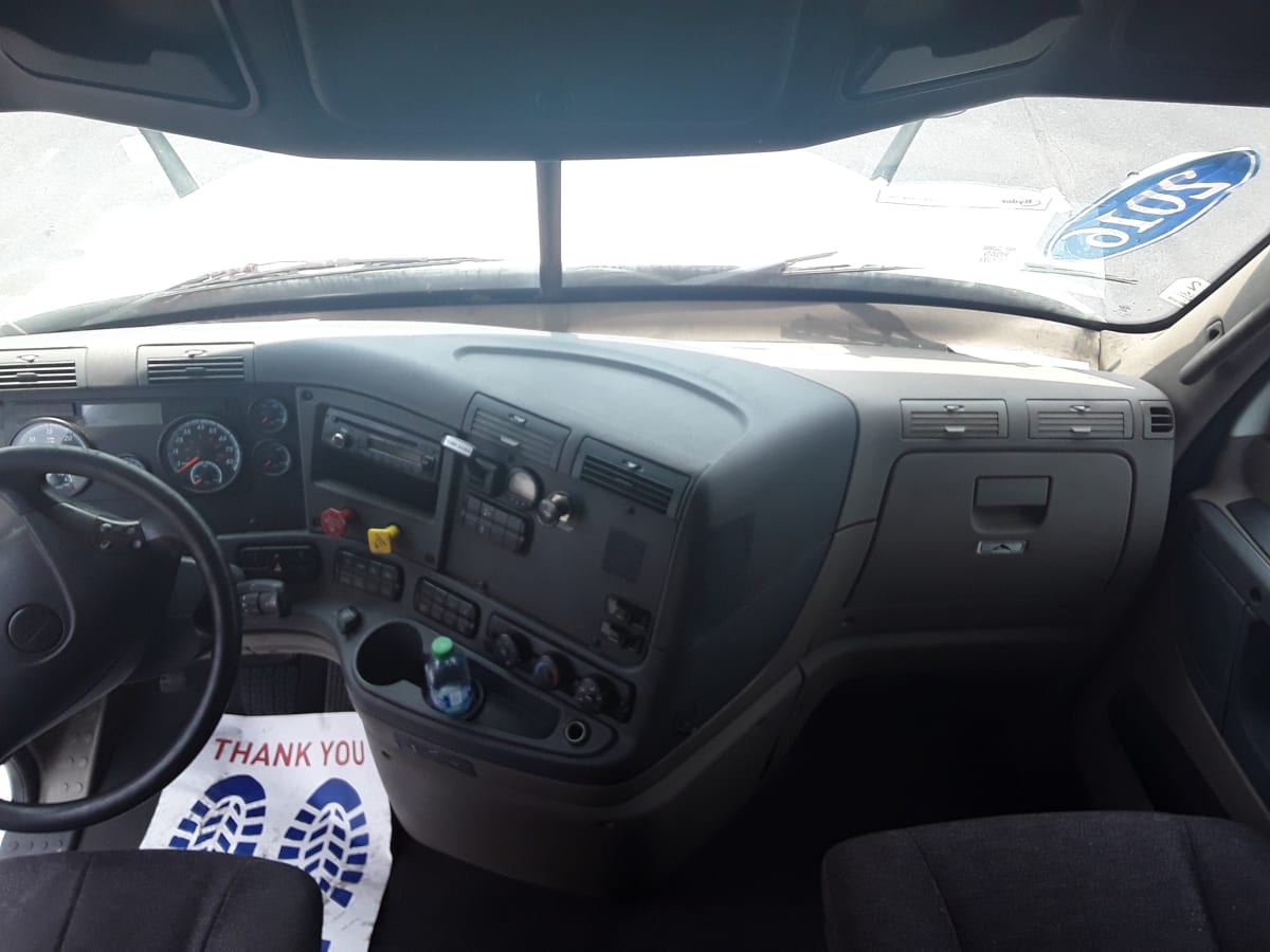 2016 Freightliner Cascadia in Atlanta, GA — photo 7