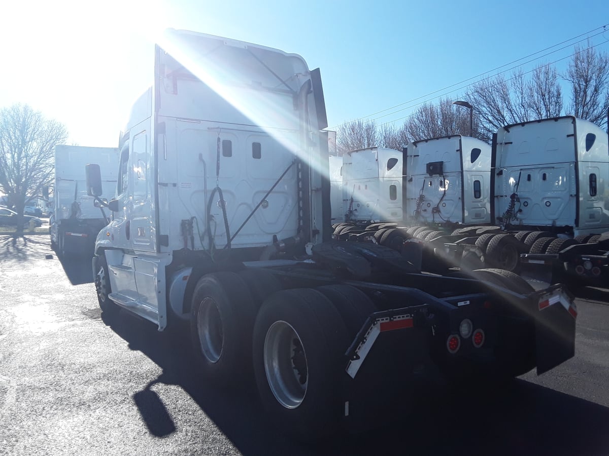 2016 Freightliner/Mercedes CASCADIA 125 661234