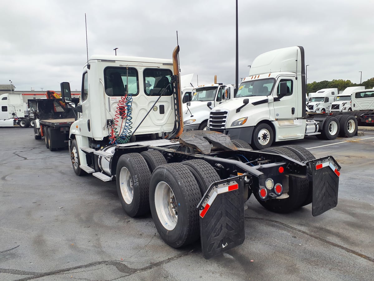 2016 Freightliner/Mercedes CASCADIA 125 661414