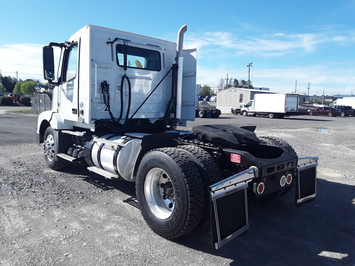 2017 Volvo VNL42TRACTOR 661544