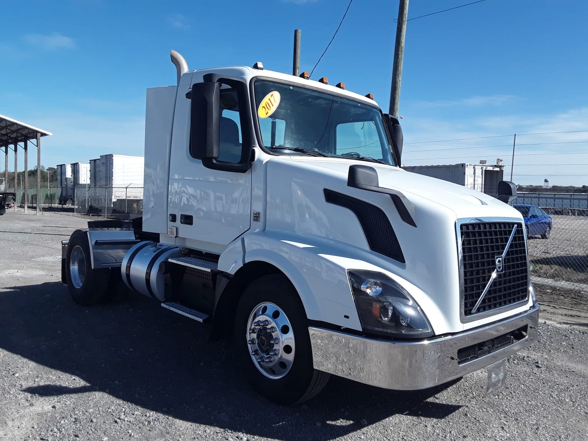 2017 Volvo VNL42TRACTOR 661544