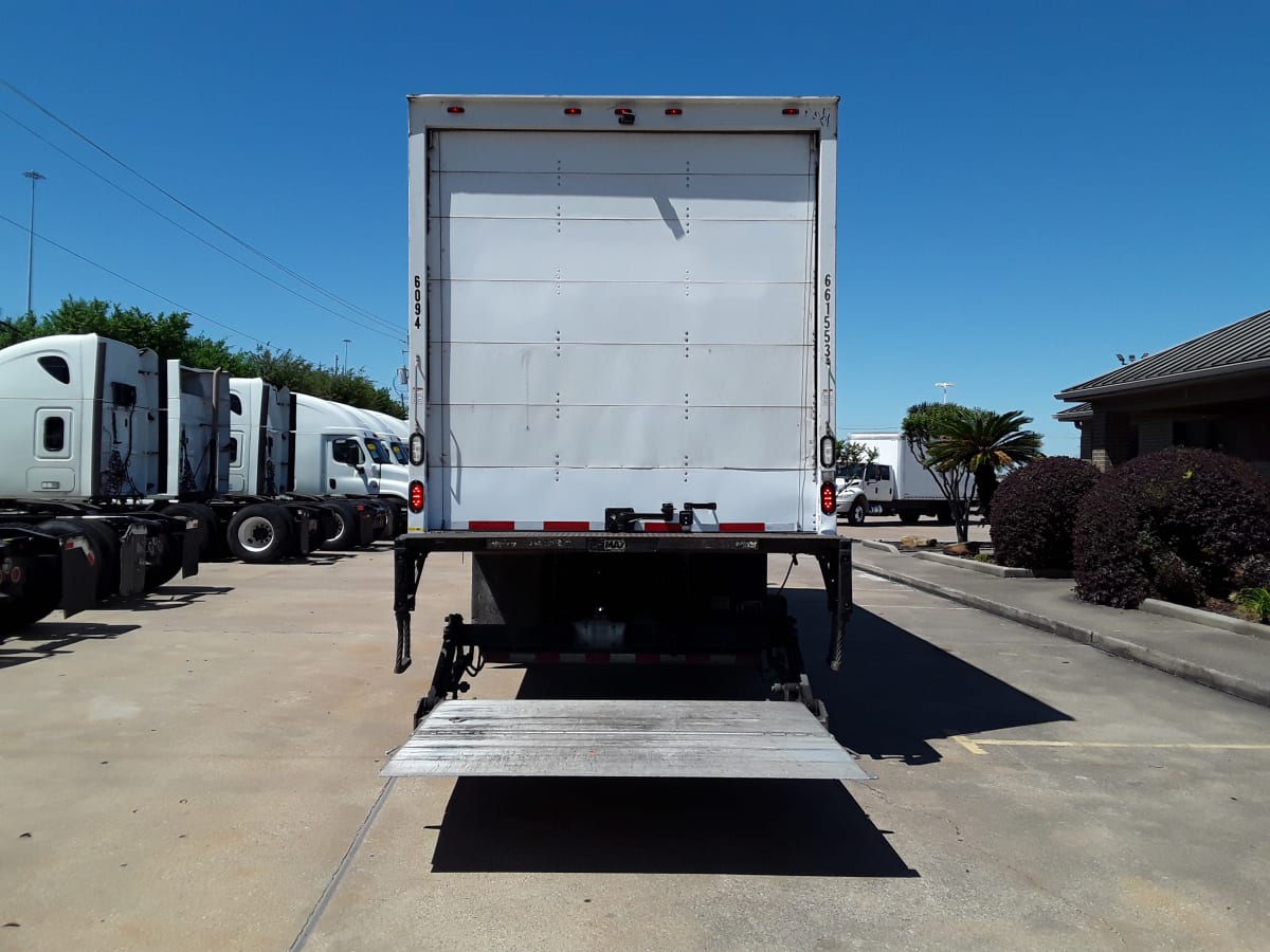 2016 Freightliner/Mercedes M2 106 661553