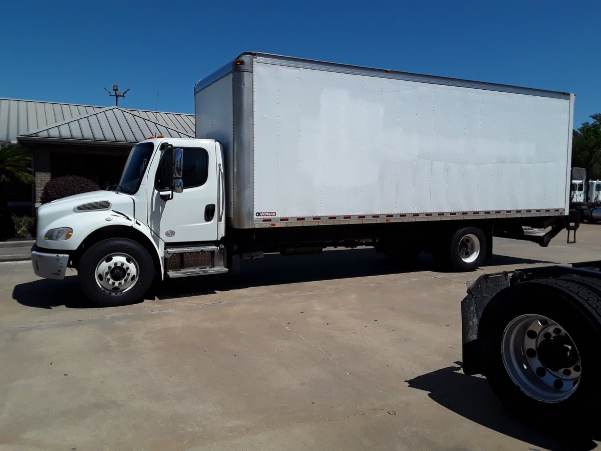 2016 Freightliner/Mercedes M2 106 661553