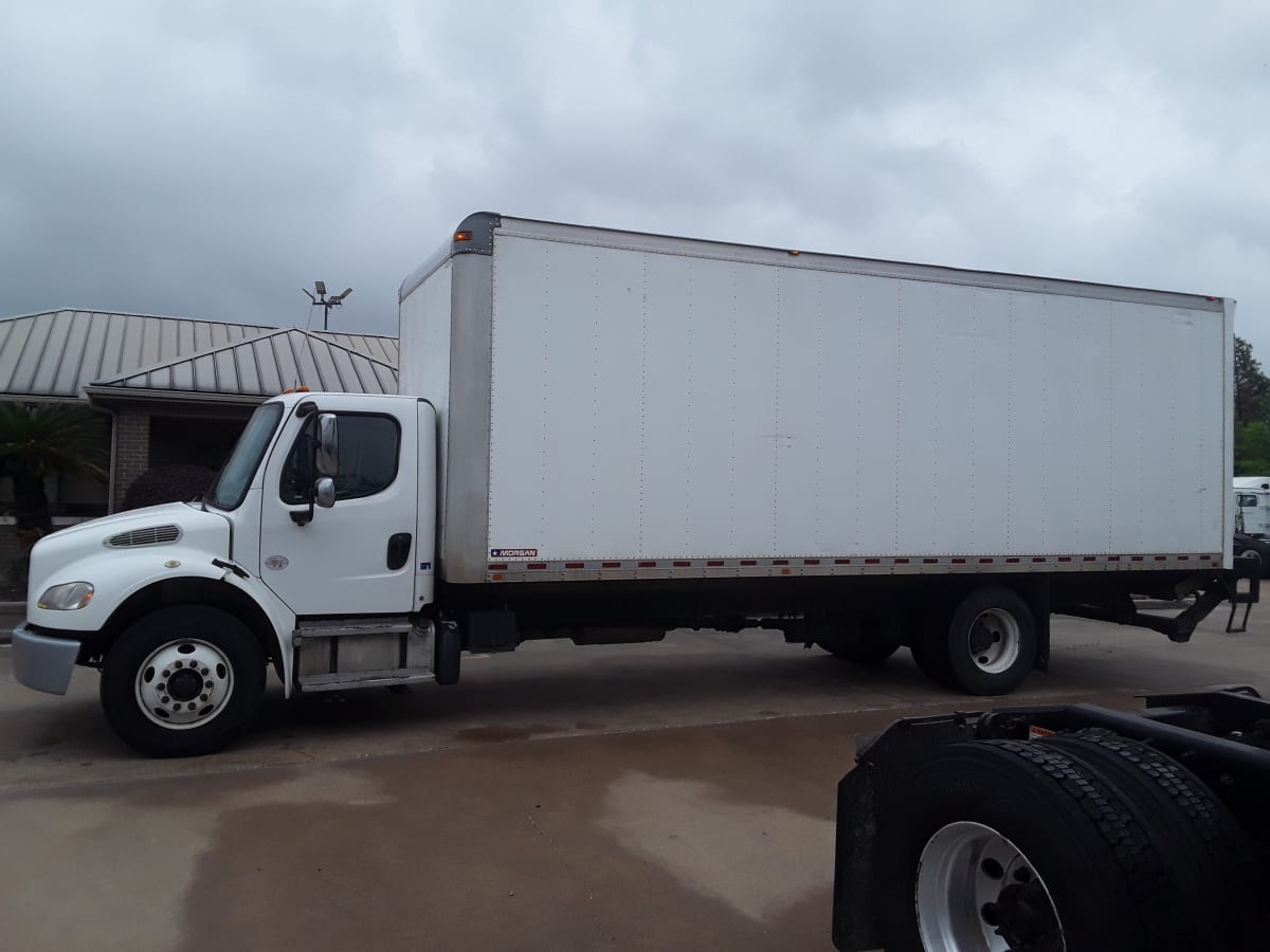 2016 Freightliner/Mercedes M2 106 661555