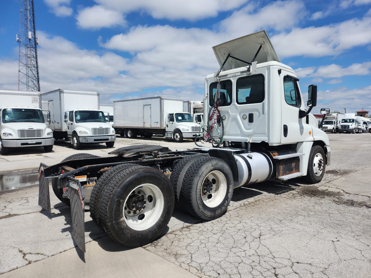 2016 Freightliner/Mercedes CASCADIA 125 661571