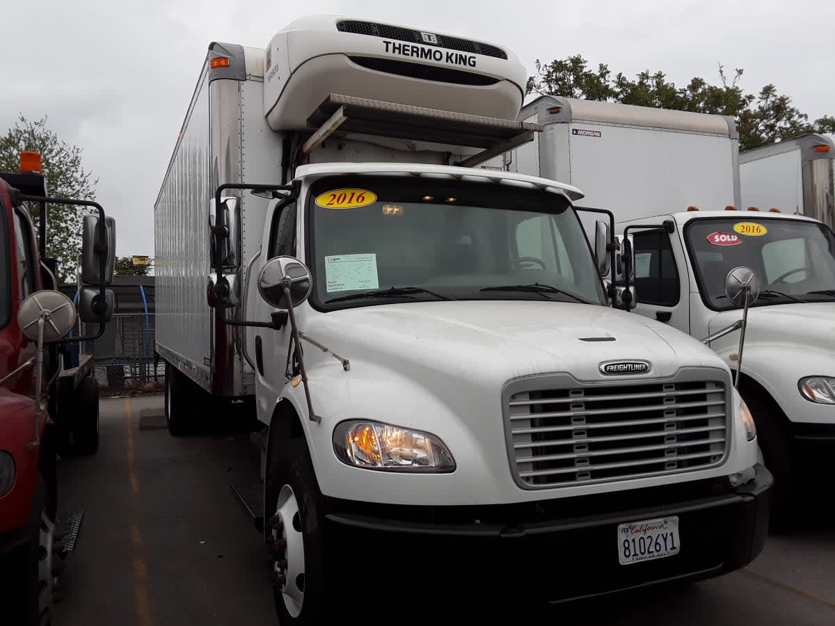 2016 Freightliner/Mercedes M2 106 661572