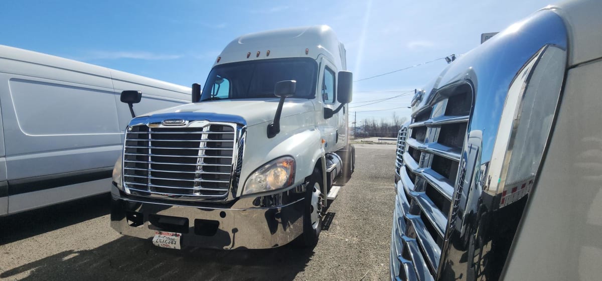 2017 Freightliner/Mercedes CASCADIA 125 661603