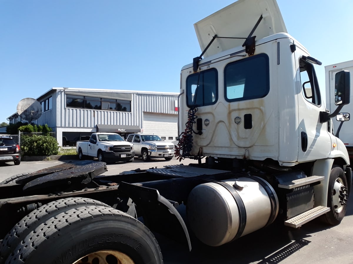 2016 Freightliner/Mercedes CASCADIA 113 661640