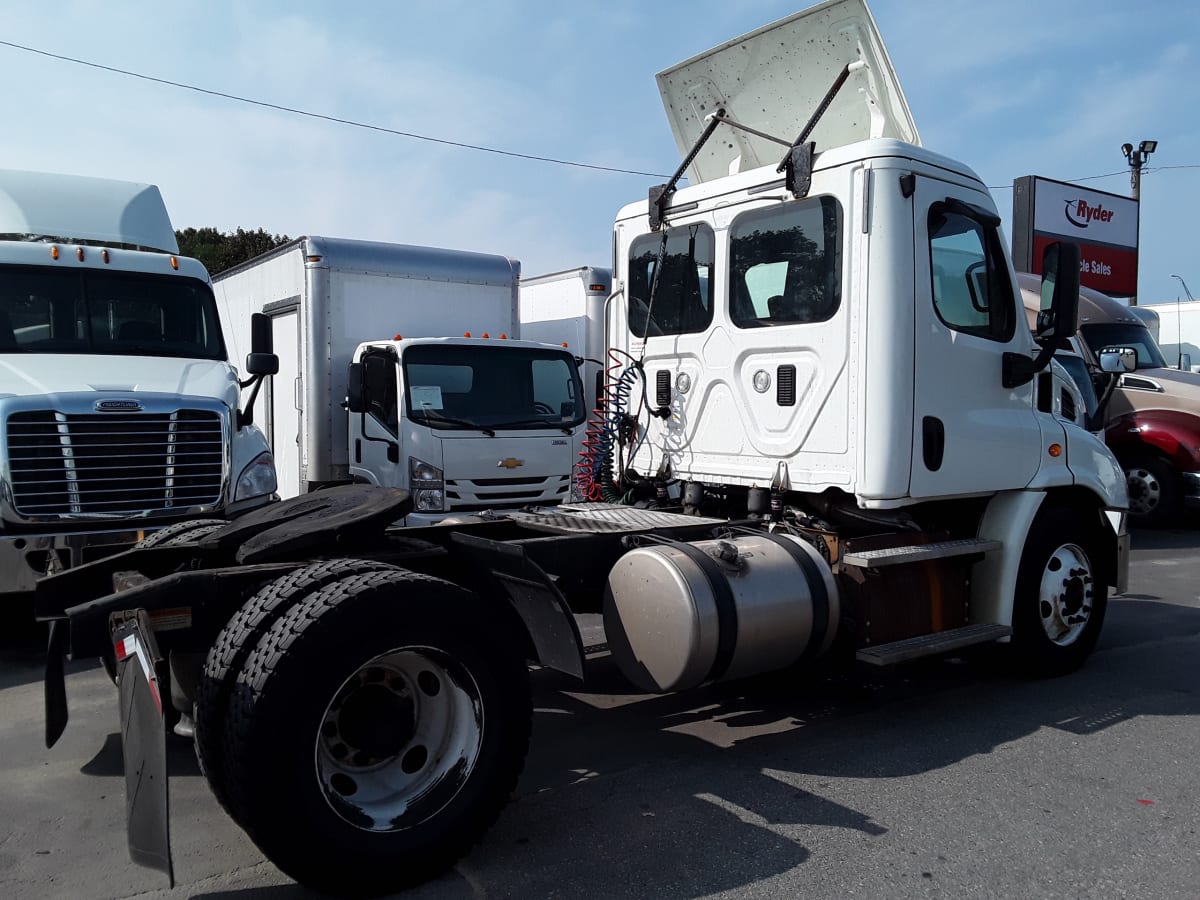 2016 Freightliner/Mercedes CASCADIA 113 661642