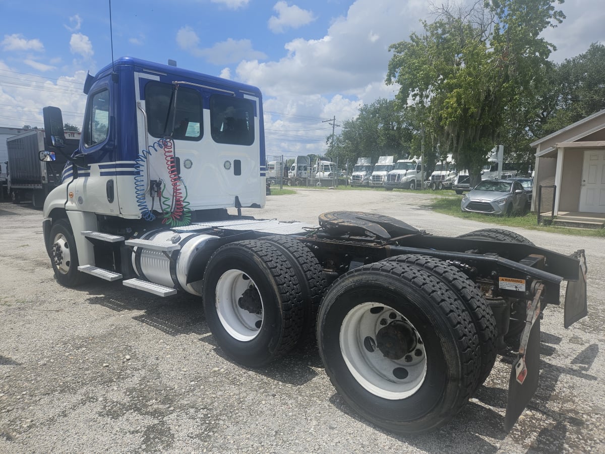 2016 Freightliner/Mercedes CASCADIA 125 661696