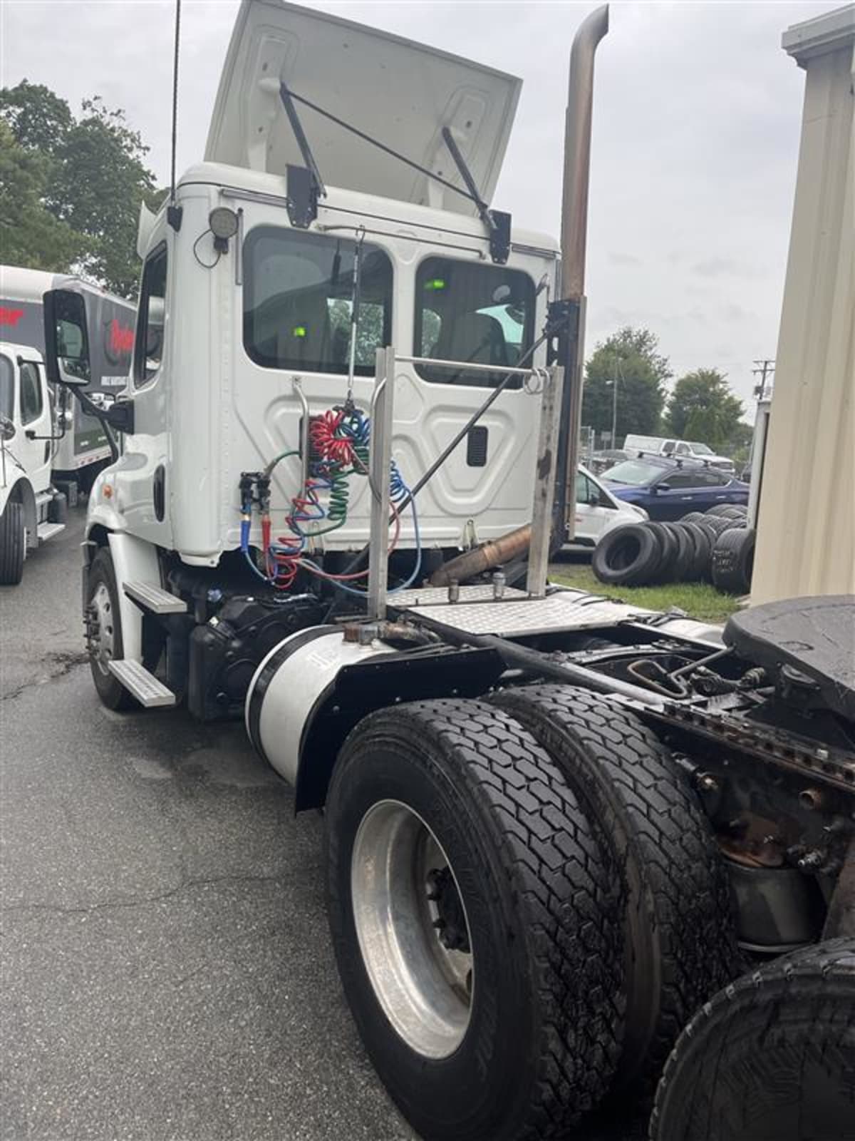 2016 Freightliner/Mercedes CASCADIA 113 661739