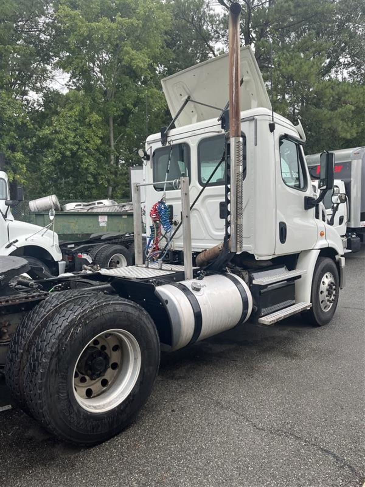 2016 Freightliner/Mercedes CASCADIA 113 661739