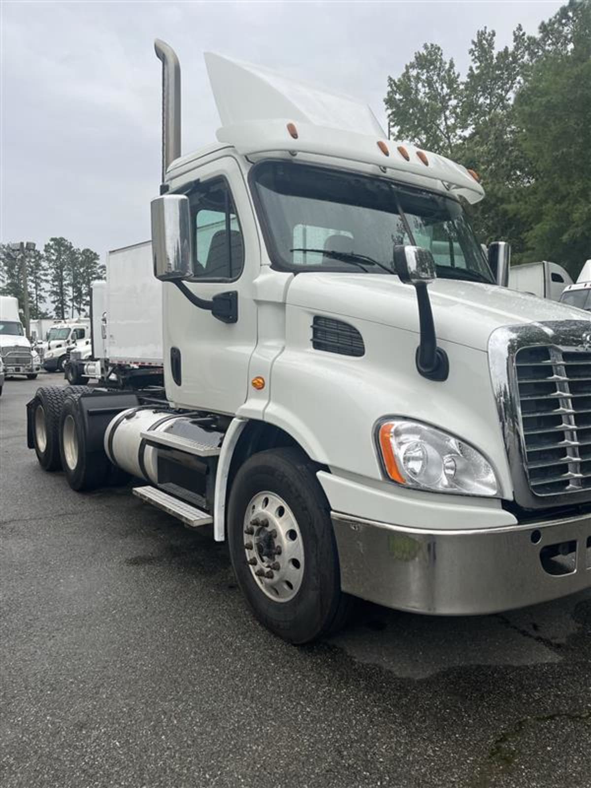 2016 Freightliner/Mercedes CASCADIA 113 661739