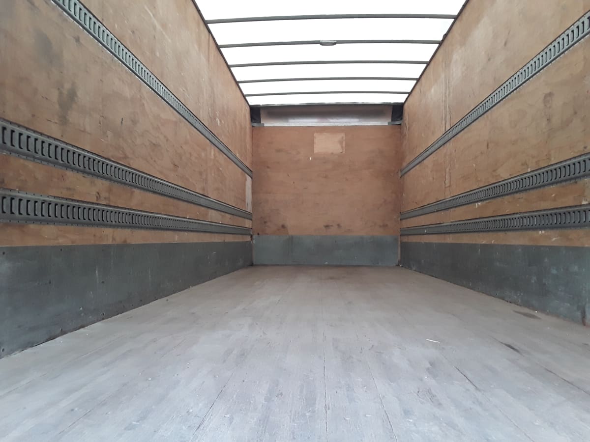 2016 Hino 268 661876