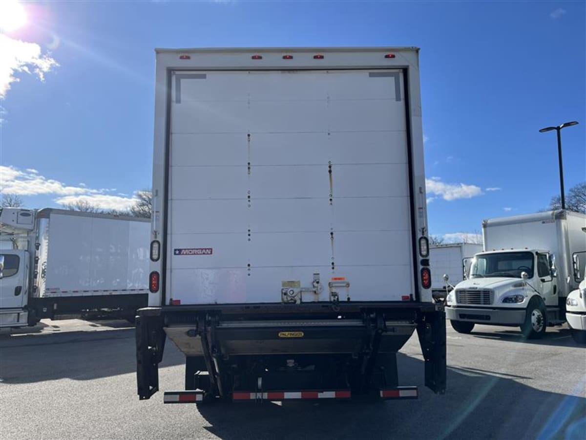 2016 Freightliner M2 106 - image 5