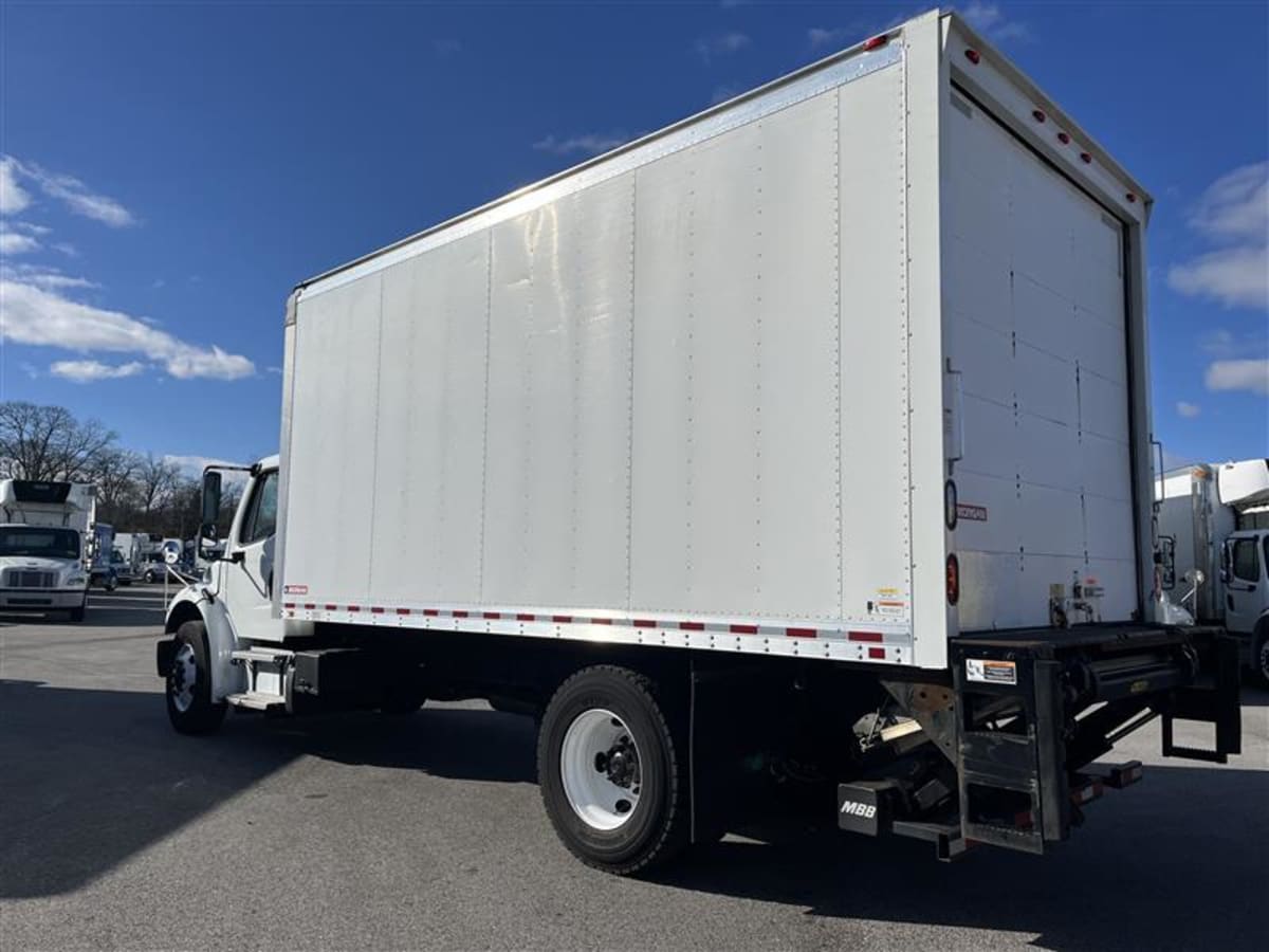 2016 Freightliner M2 106 - image 6