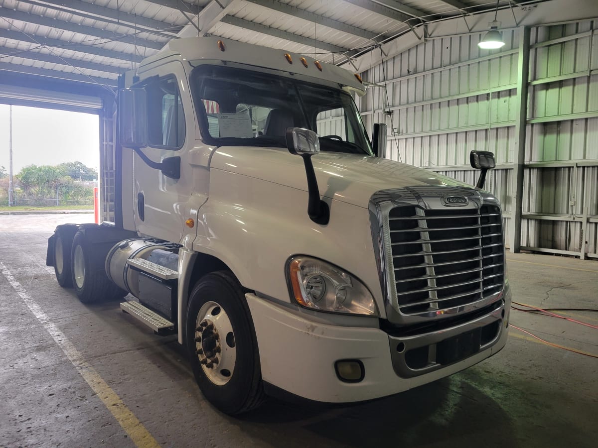 2017 Freightliner/Mercedes CASCADIA 125 662003