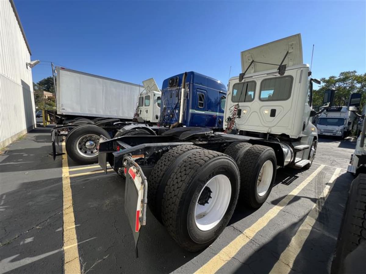 2016 Freightliner/Mercedes CASCADIA 125 662021