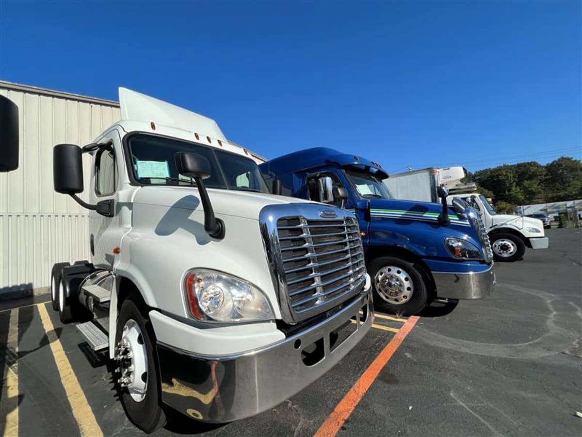 2016 Freightliner/Mercedes CASCADIA 125 662021