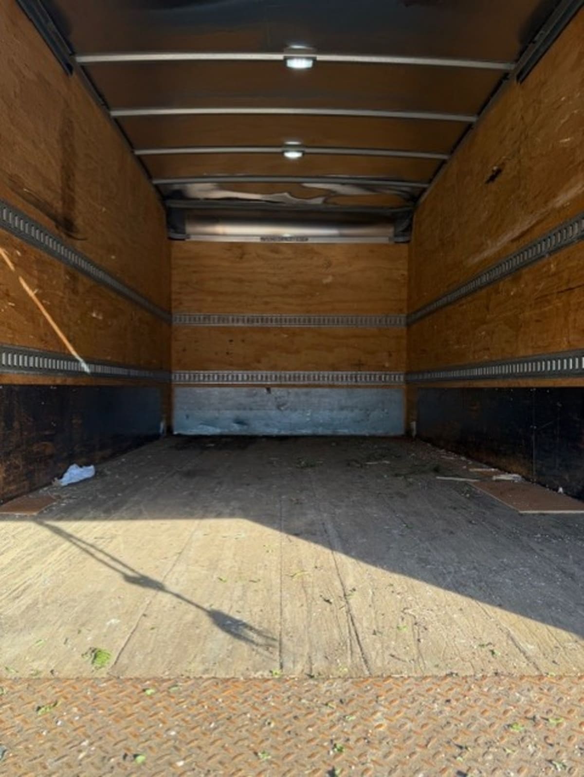 2016 Isuzu NQR 662070