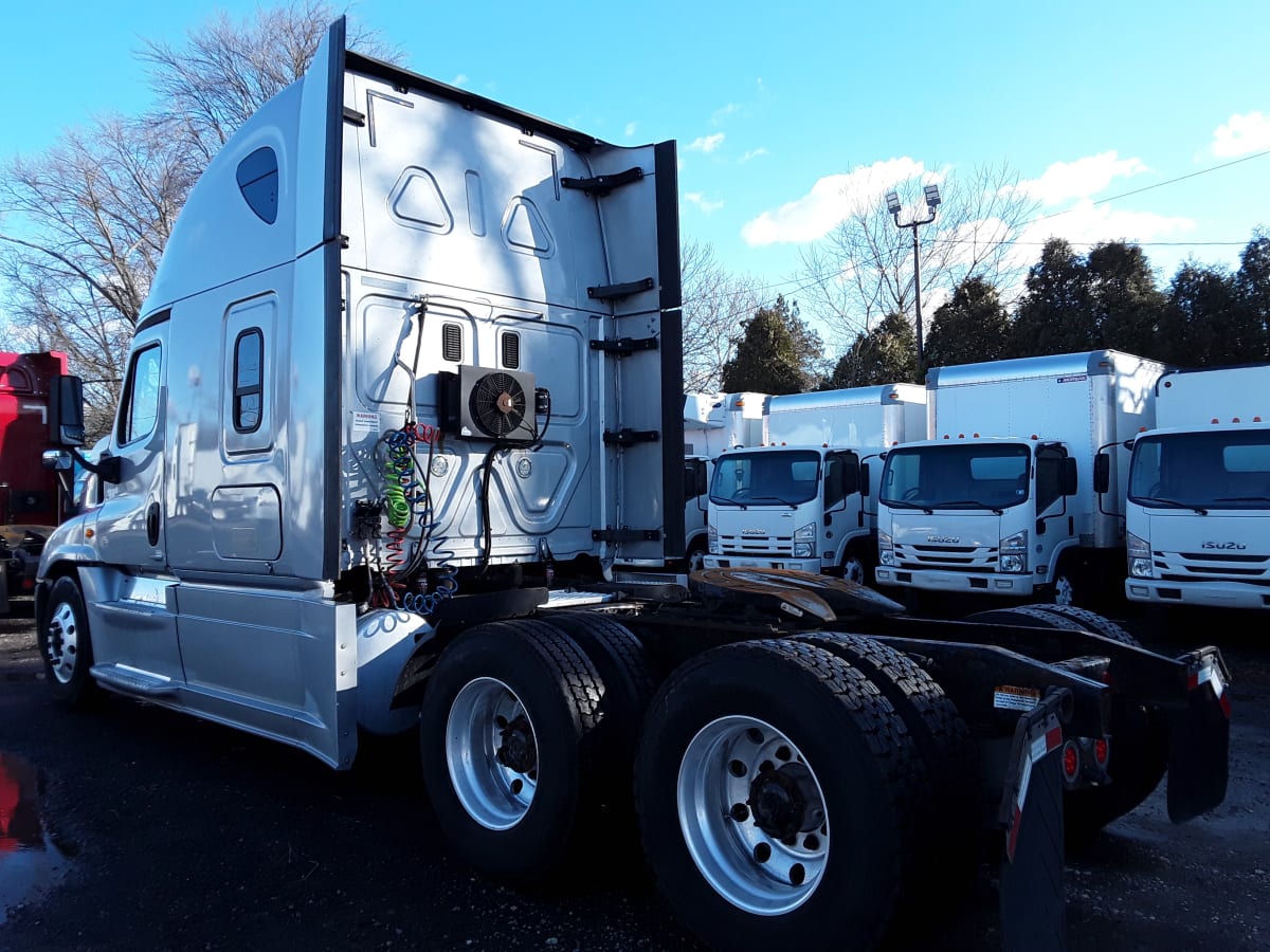 2017 Freightliner/Mercedes CASCADIA 125 662160