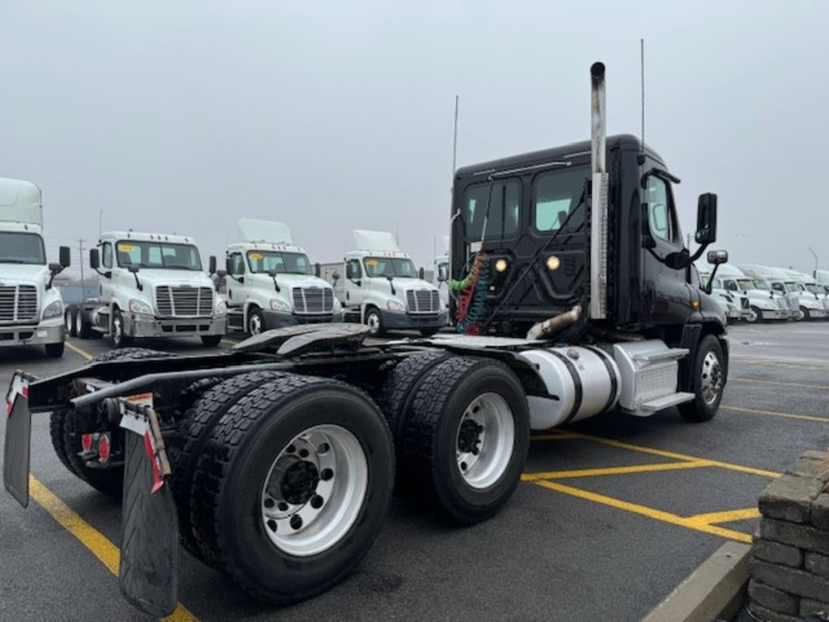 2017 Freightliner/Mercedes CASCADIA 125 662281