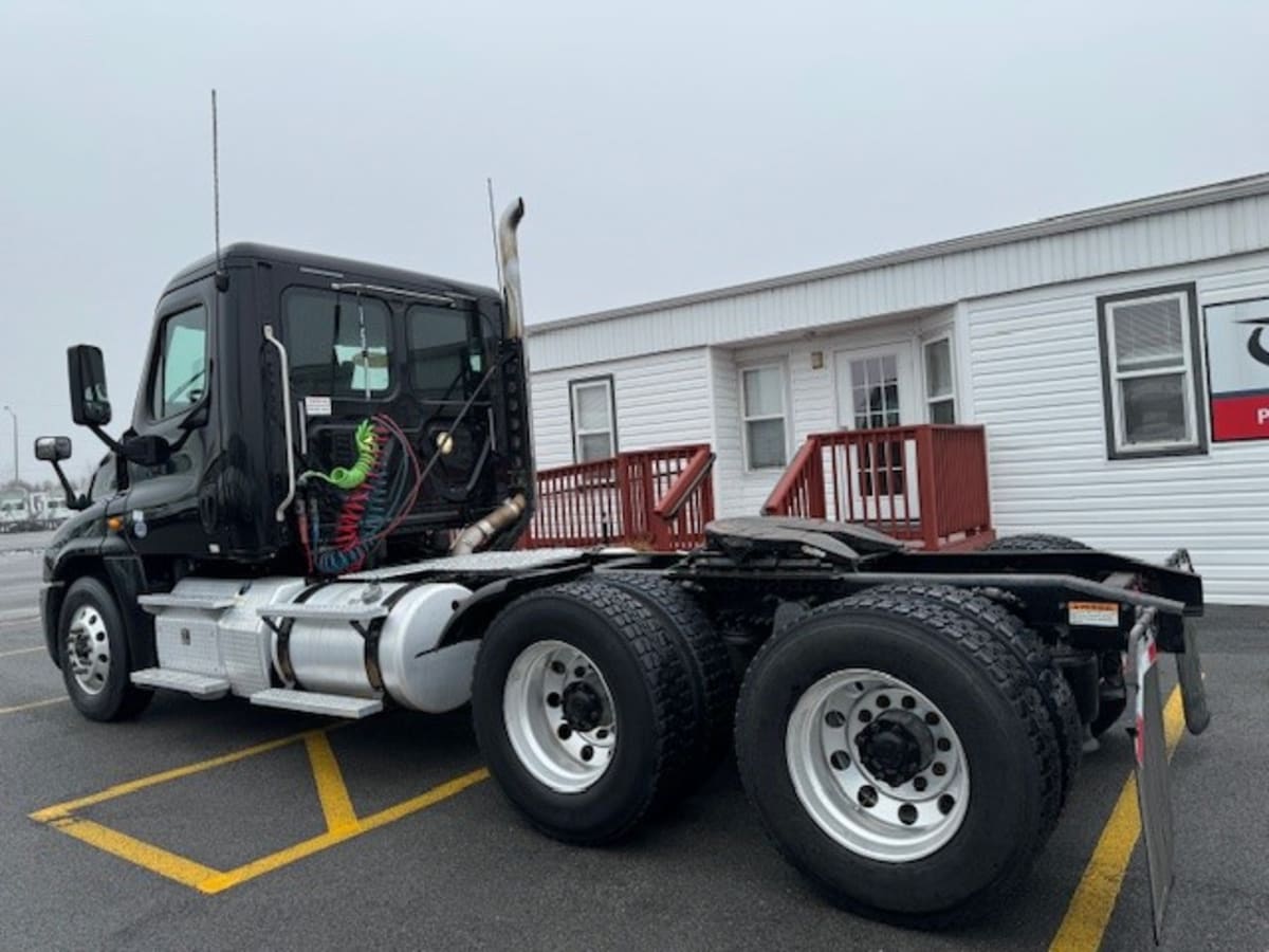 2017 Freightliner/Mercedes CASCADIA 125 662281