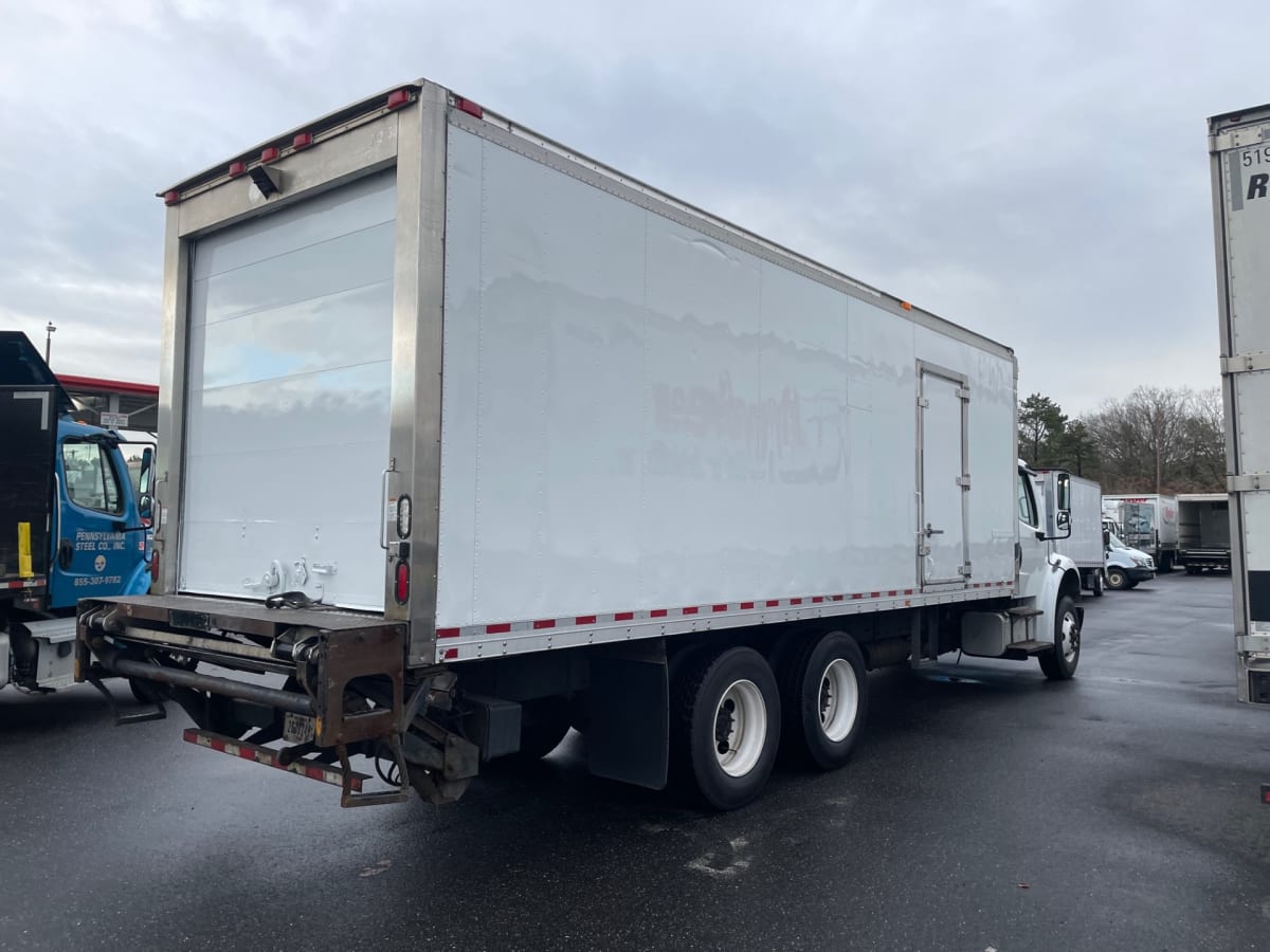 2016 Freightliner/Mercedes M2 106 662530