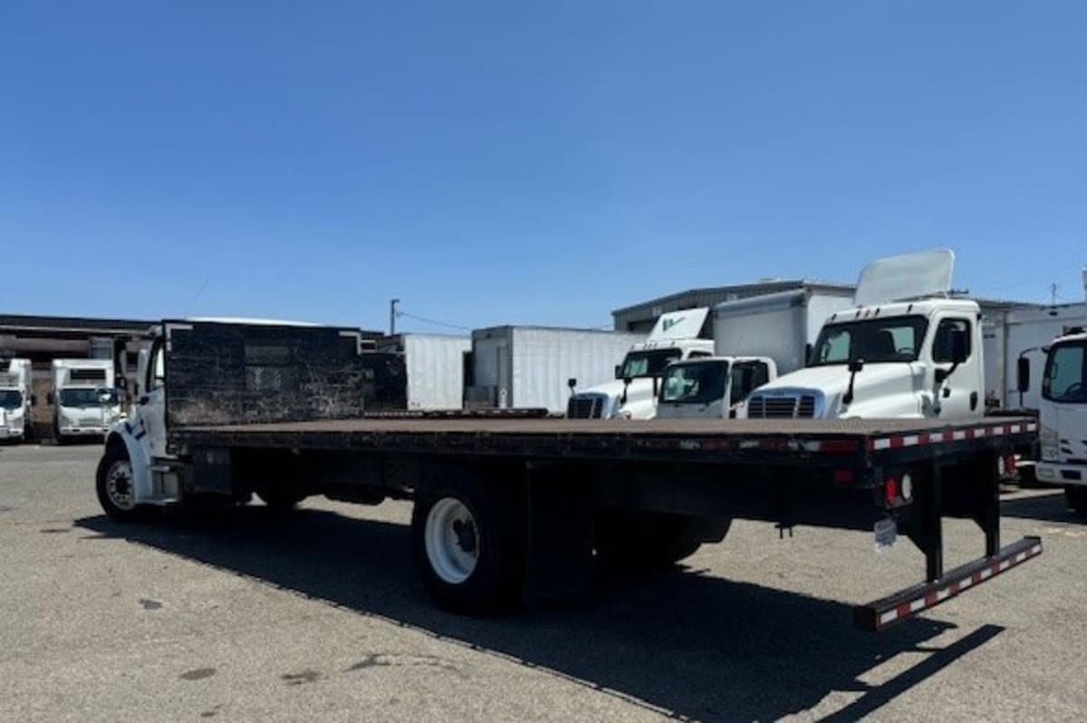 2016 Freightliner/Mercedes M2 106 662546