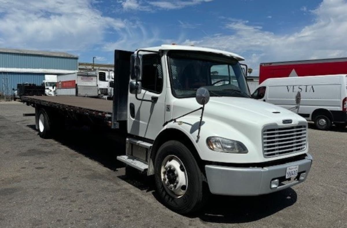 2016 Freightliner/Mercedes M2 106 662546