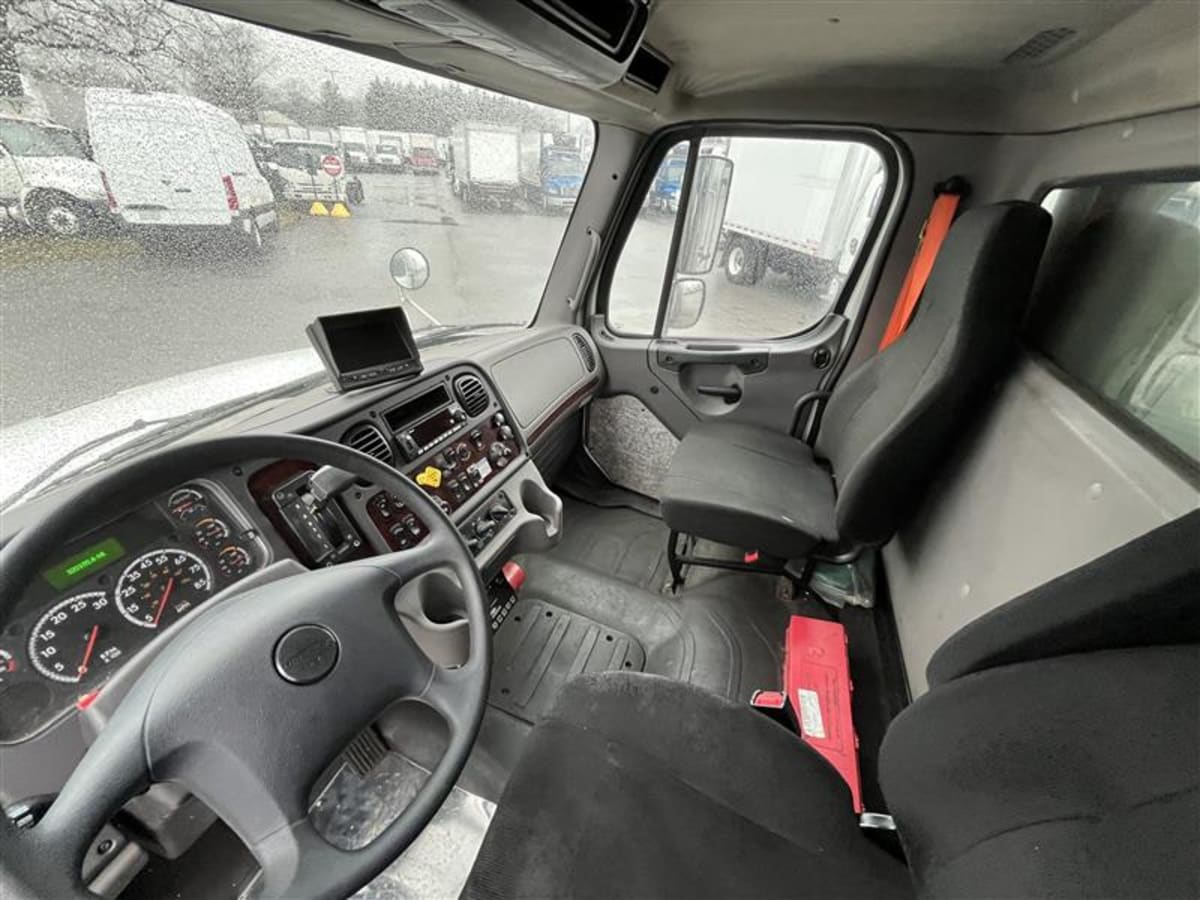 2016 Freightliner/Mercedes M2 106 662560