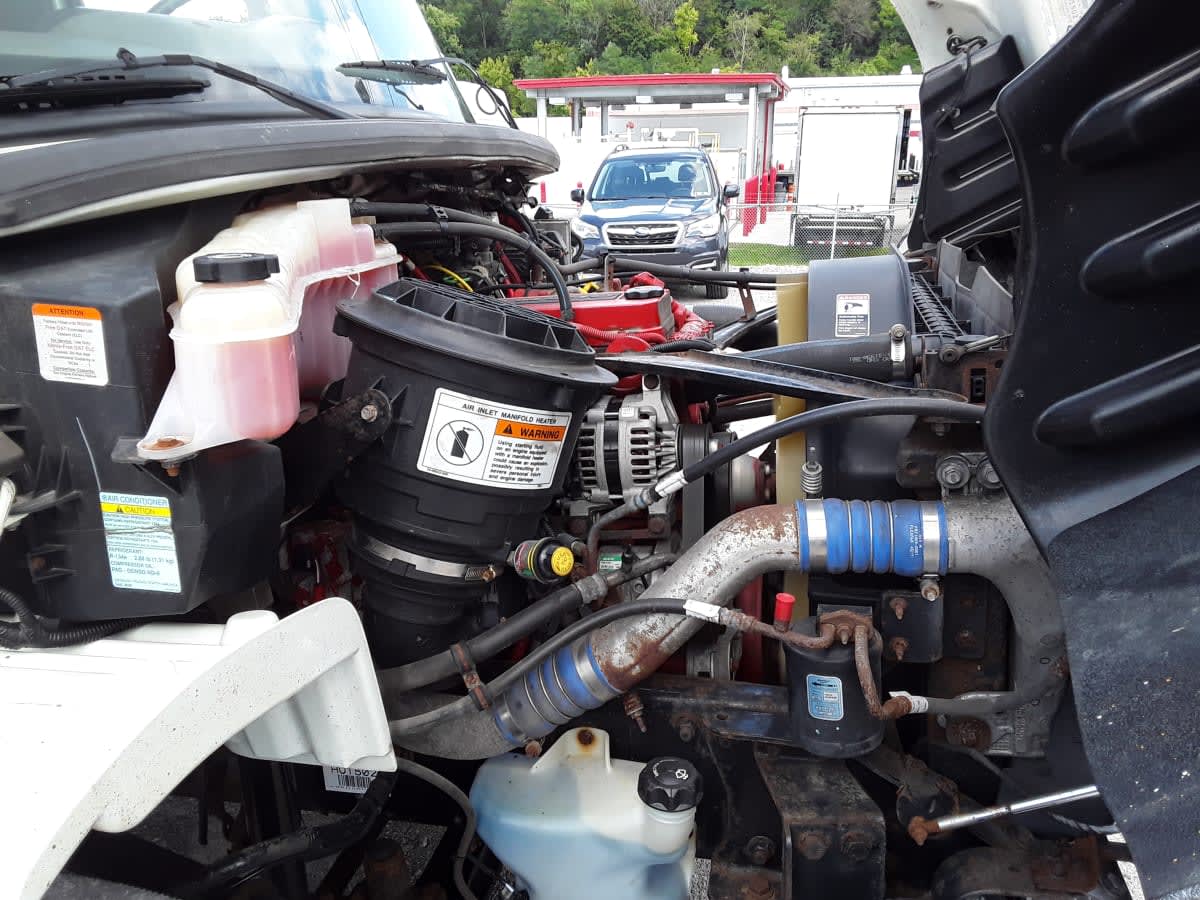 2016 Freightliner/Mercedes M2 106 662983